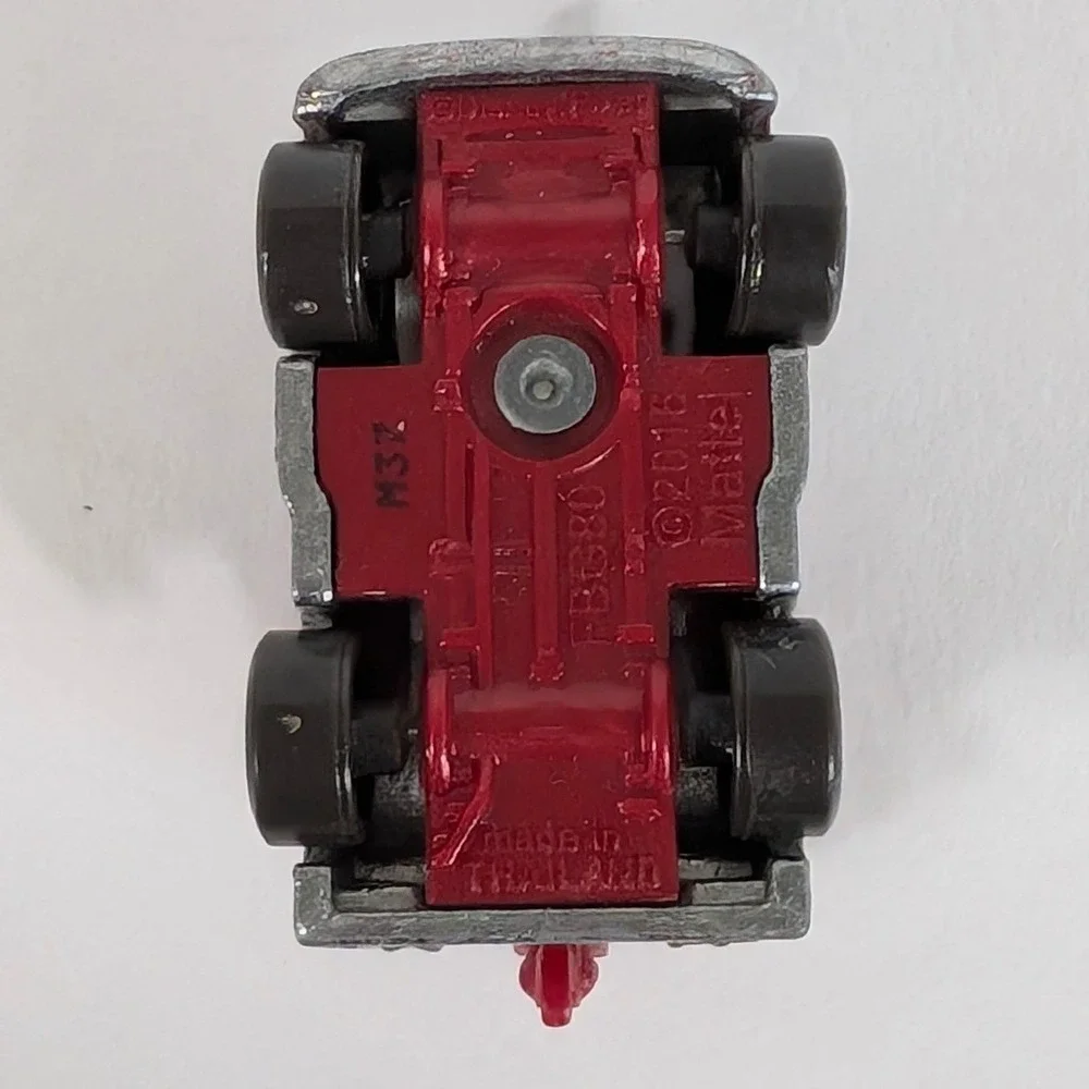 Mattel Disney Pixar Cars Rusteze Tow Mater Red Diecast Mini Racer FBG80